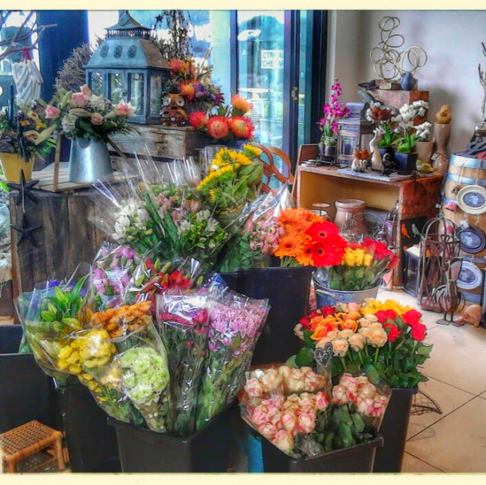 Florist @ Seaford | florist | 132 Nepean Hwy, Seaford VIC 3198, Australia | 0387746044 OR +61 3 8774 6044