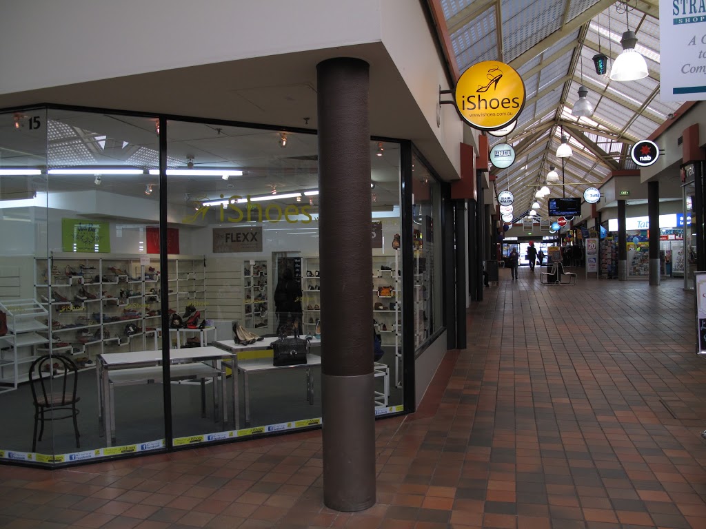 Strath Village Shopping Centre (134 Condon St) Opening Hours