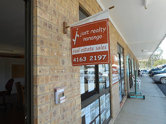 Just Realty Nanango | 2/2 Appin St W, Nanango QLD 4615, Australia | Phone: (07) 4163 2197