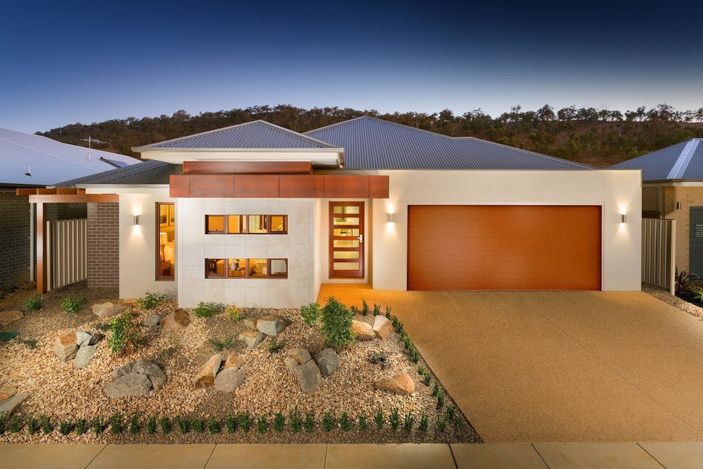 Peter Bowen Homes Display Village | Brooklyn Fields, Table Top Rd, Thurgoona NSW 2640, Australia | Phone: (02) 6043 3200