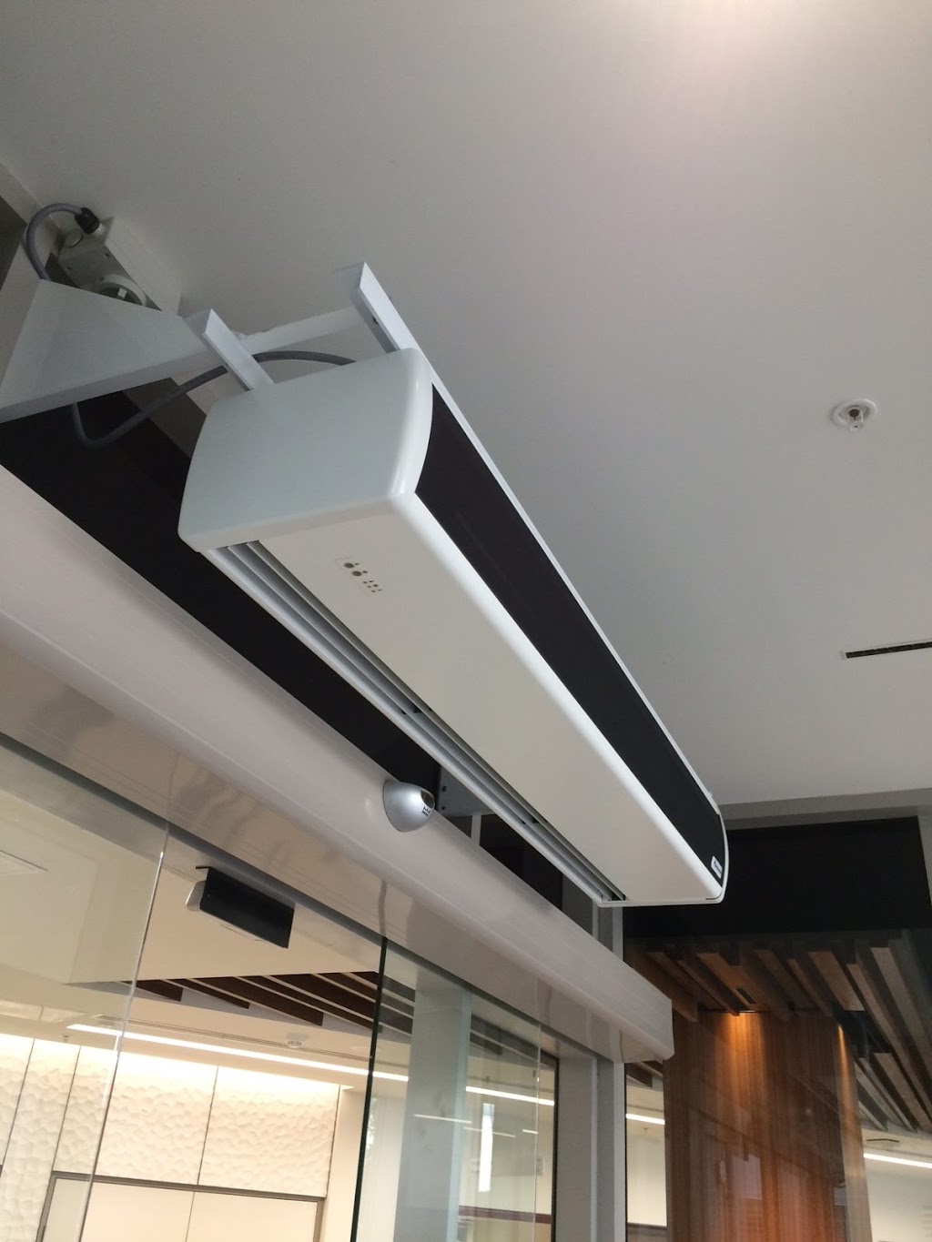 Air Curtains Australia | 1/147 Greens Rd, Dandenong South VIC 3175, Australia | Phone: (03) 9794 8182