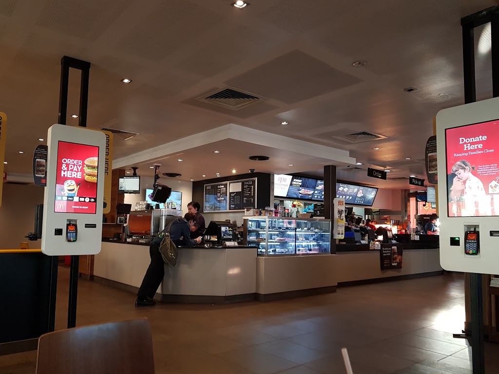 McDonalds Mackay North | meal takeaway | 1 Kay Ct, Mackay North QLD 4740, Australia | 0749423999 OR +61 7 4942 3999
