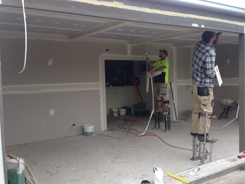 D & S Madeley Plastering Contractors |  | 64 Fitzroy St, Sale VIC 3850, Australia | 0408446100 OR +61 408 446 100