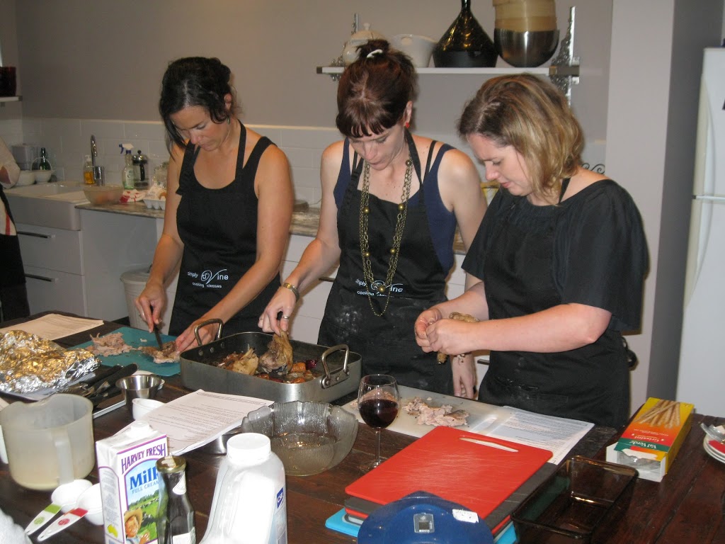 Simply Dvine Cooking Classes & Accommodation | lodging | 1100 Basalt Rd, Shepherds Flat VIC 3461, Australia | 0407667050 OR +61 407 667 050