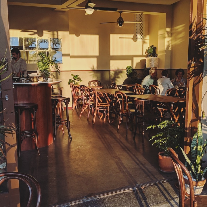 Madalenas bar | restaurant | 406 South Terrace, South Fremantle WA 6162, Australia