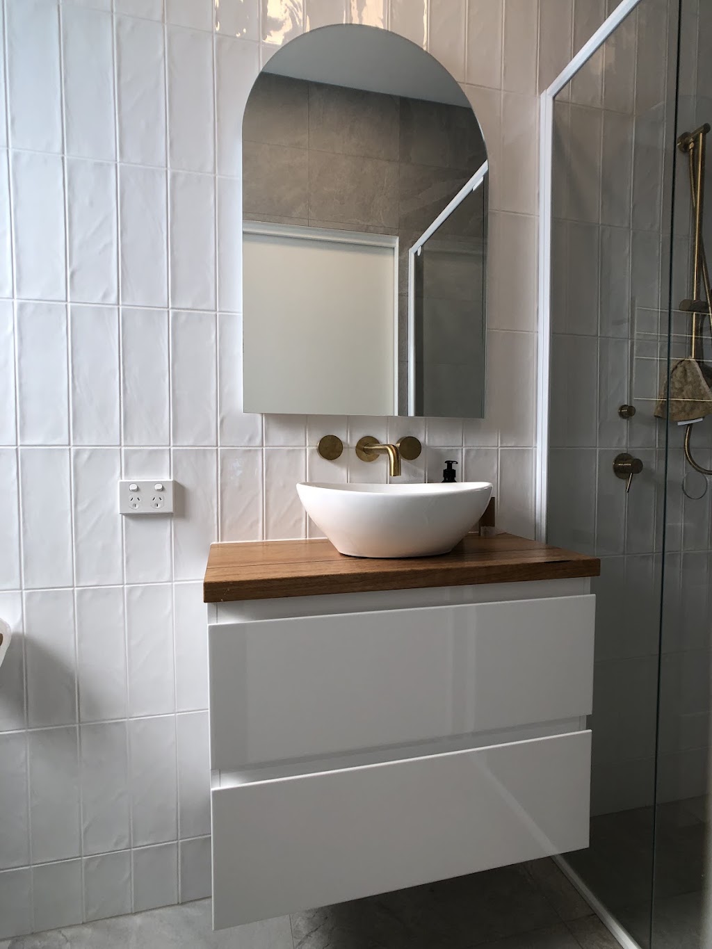 Mountainside Builders | 523 Basin-Olinda Rd, Olinda VIC 3788, Australia | Phone: 0412 946 022