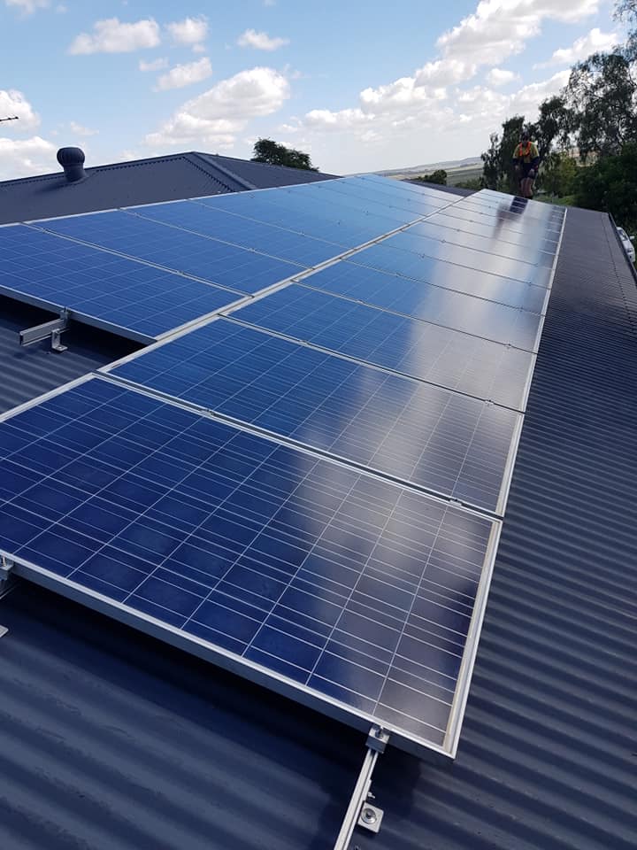 Pikes Solar Cleaning |  | 406 Wyangapinni Rd, Stoneleigh QLD 4356, Australia | 0428787462 OR +61 428 787 462