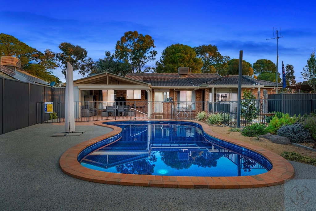 Foxes on the Green | 66 Hannah St, Tocumwal NSW 2714, Australia | Phone: 0419 566 424