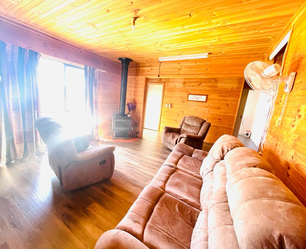 Hamza Farm Stay - Ross Creek , Victoria 3351 | 631 Brays Rd, Ross Creek VIC 3351, Australia | Phone: 0425 001 182