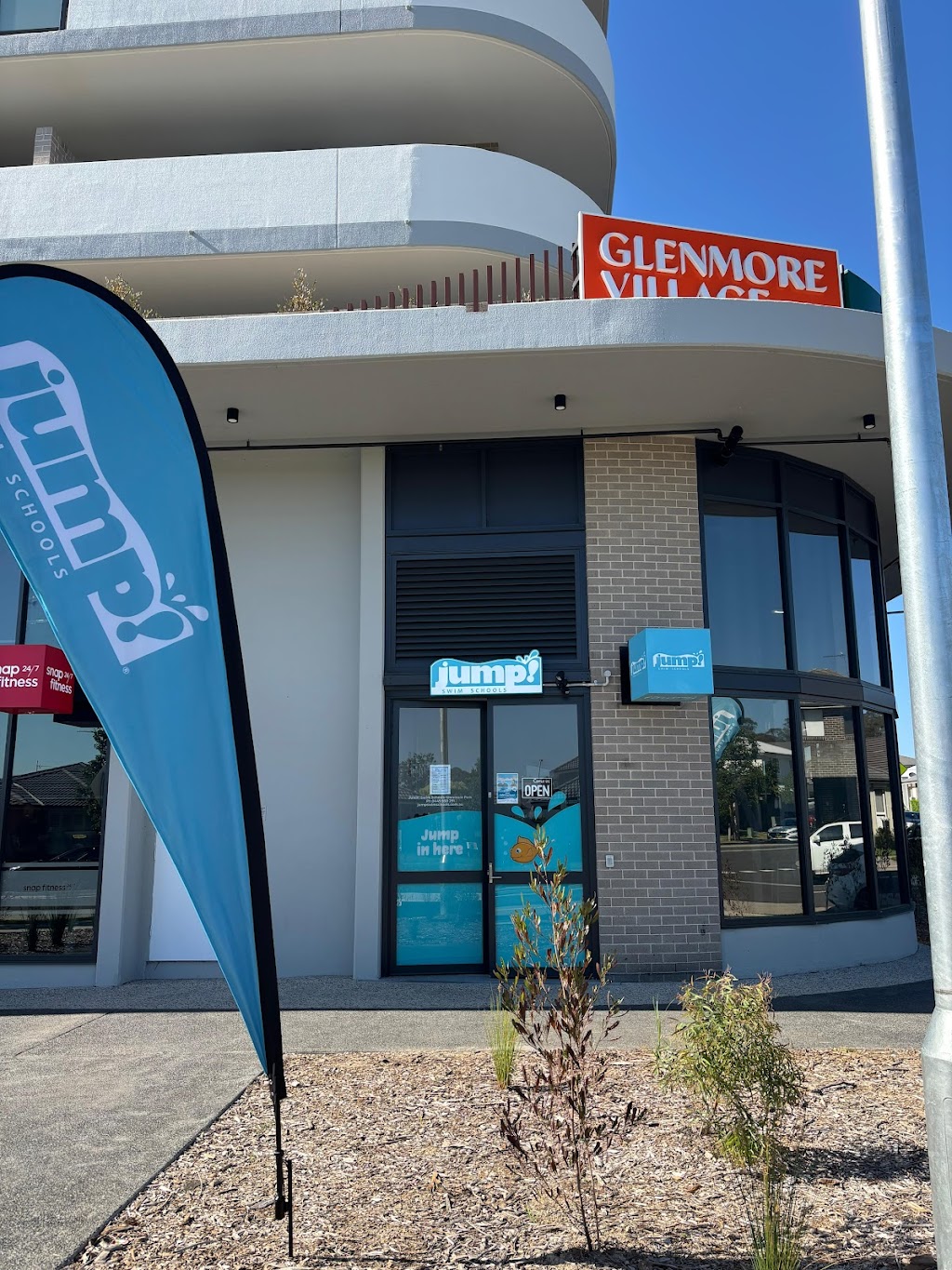 JUMP! Swim Schools Glenmore Park | at Glenmore Village, Shop 1a/90 Glenmore Ridge Dr, Glenmore Park NSW 2745, Australia | Phone: 0449 950 291