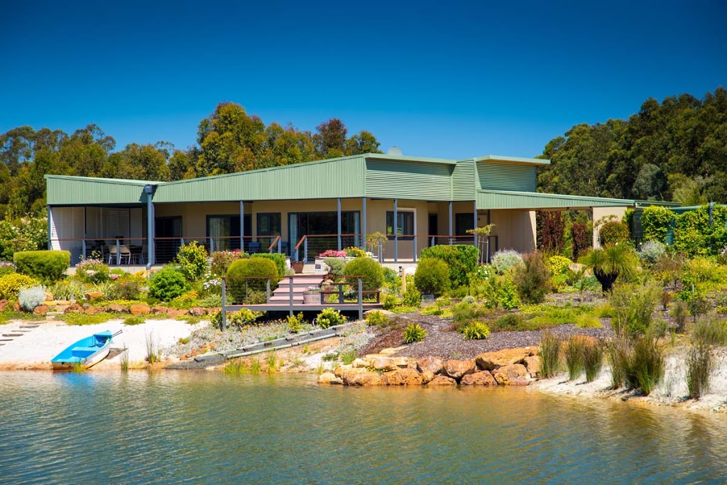 Charlie Bravo Accommodation | lodging | Chalet, 14/3599 Caves Rd, Wilyabrup WA 6285, Australia | 0407441620 OR +61 407 441 620