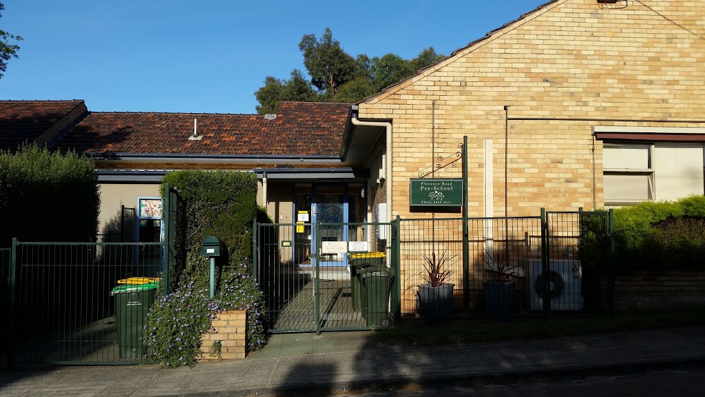 Florence Road Pre School | school | 2 Florence Rd, Surrey Hills VIC 3127, Australia | 0398983471 OR +61 3 9898 3471