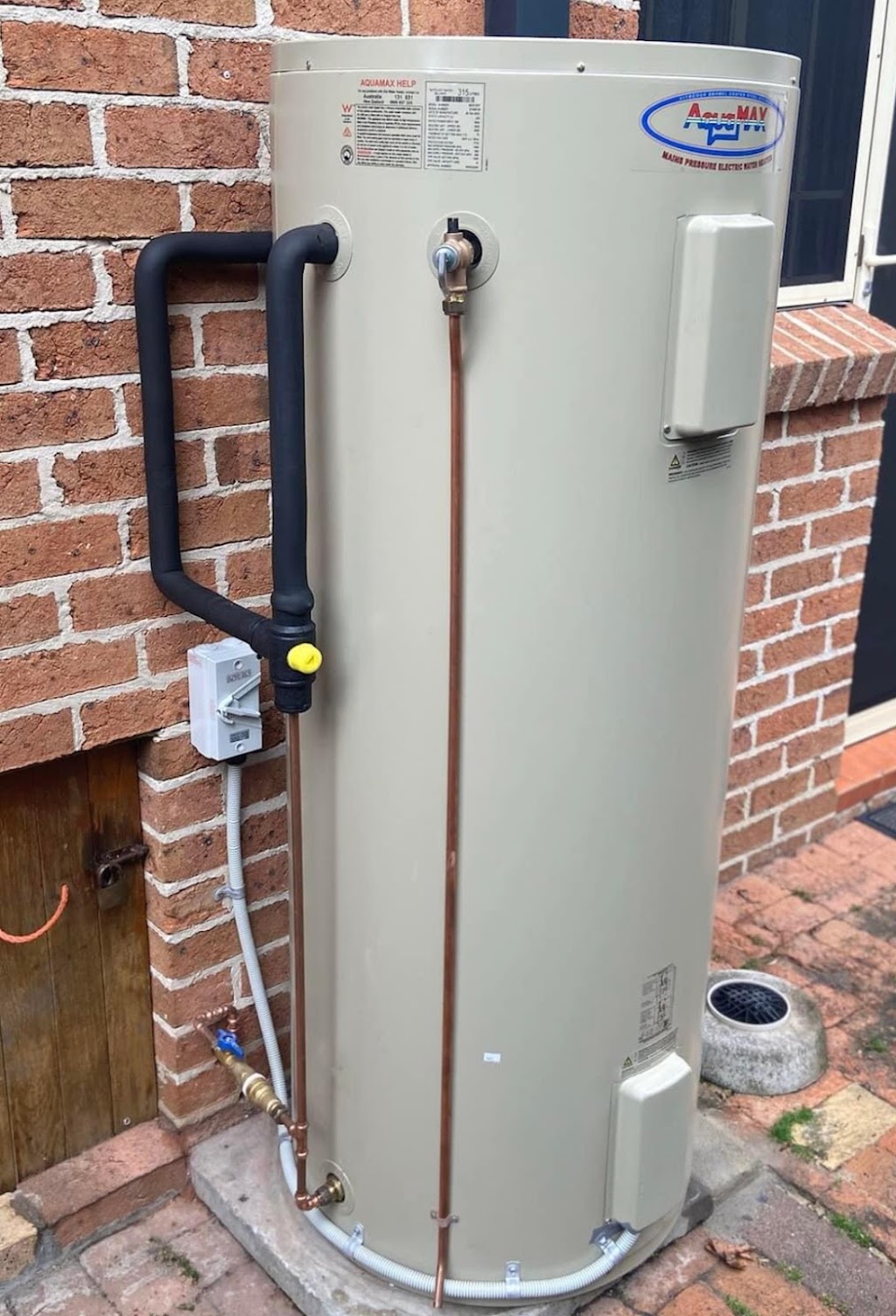 Lake Tabourie Plumbing | 27 Torquay Dr, Lake Tabourie NSW 2539, Australia | Phone: 0409 915 205