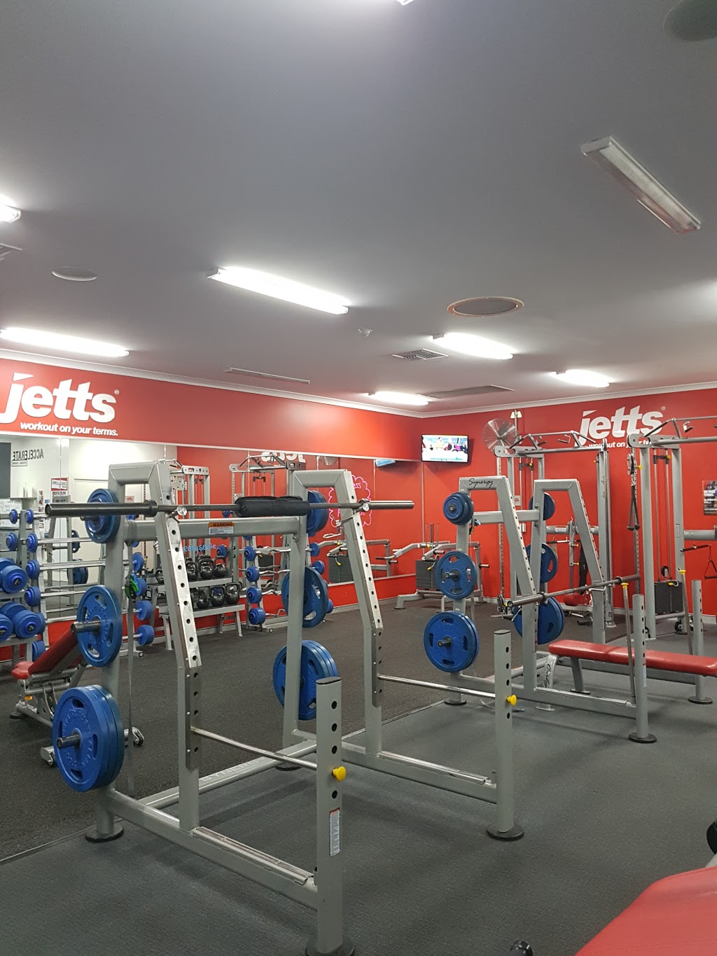 Jetts | gym | 2/82 Hale Rd, Forrestfield WA 6058, Australia | 0893592570 OR +61 8 9359 2570