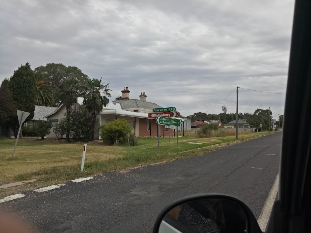Mandurama Police Station | 52 Olive St, Mandurama NSW 2792, Australia | Phone: (02) 5335 6740