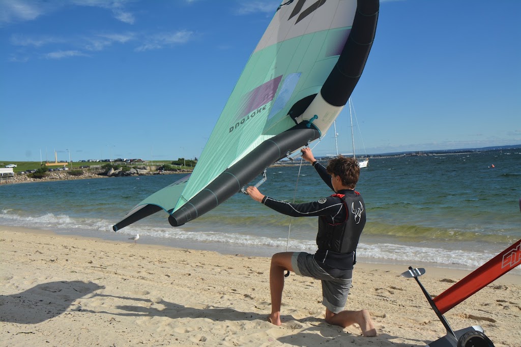 Fluid Foiling | 36-50R Endeavour Ave, La Perouse NSW 2036, Australia | Phone: 0410 296 056