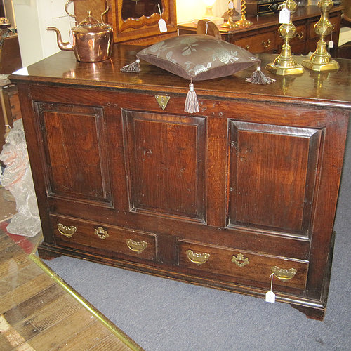 Julian Phillips Antiques | furniture store | 14 Mornington-Tyabb Rd, Tyabb VIC 3913, Australia | 0438086708 OR +61 438 086 708