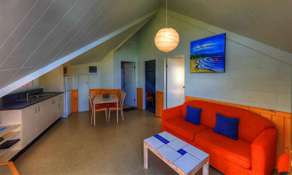 Beach Cabins Merimbula | 47-65 Short Point Rd, Merimbula NSW 2548, Australia | Phone: (02) 6495 1216