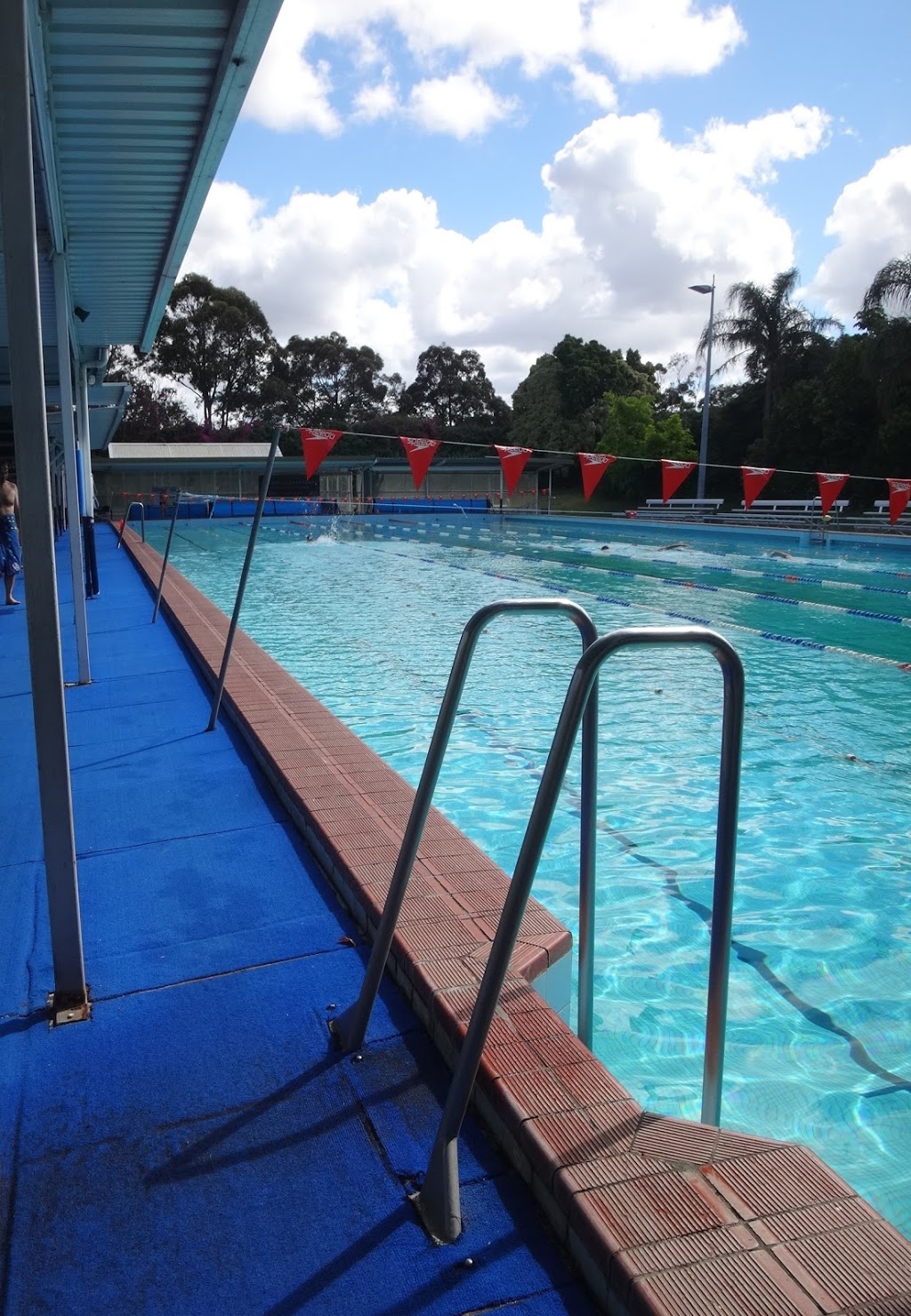 Carss Park Pool | gym | 78 Carwar Ave, Carss Park NSW 2221, Australia | 0295464203 OR +61 2 9546 4203