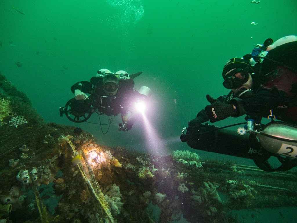 Blue Bay Divers | Brunswick Heads Boat Harbour, Old Pacific Highway, Brunswick Heads NSW 2483, Australia | Phone: 1800 858 155