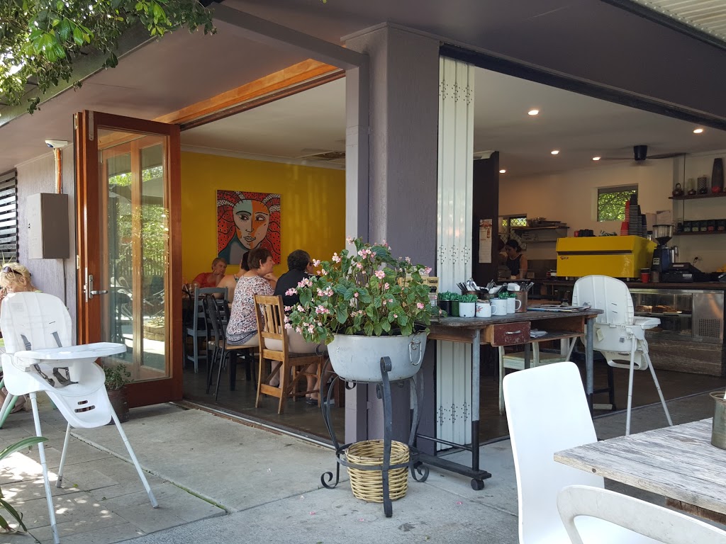 Carport Cafe | 3 Pickwick St, Cannon Hill QLD 4170, Australia | Phone: (07) 3901 5736