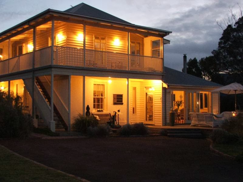 Springhill House on Pardalote | lodging | 13 Pardalote Cl, Queenscliff VIC 3225, Australia | 0352584330 OR +61 3 5258 4330