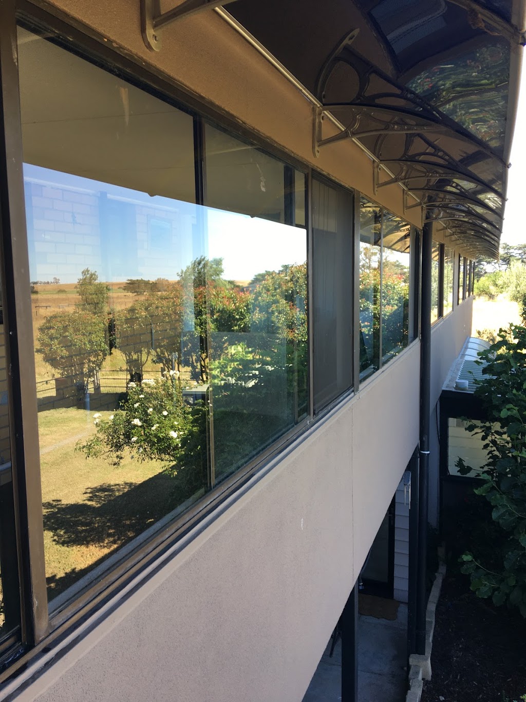 EziClean -Window Cleaning Service |  | 350 Bullumwaal Rd, Wy Yung VIC 3875, Australia | 0424926911 OR +61 424 926 911