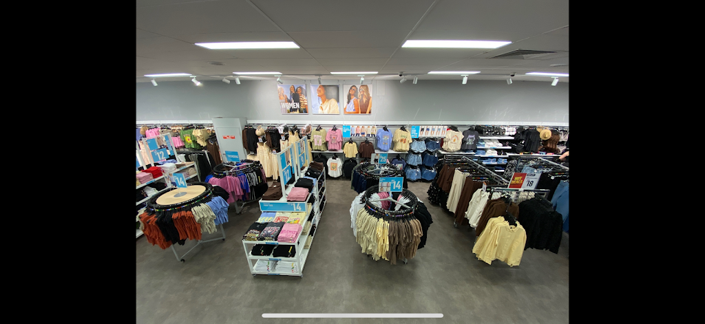 Best&Less dubbo | 95 Macquarie St, Dubbo NSW 2830, Australia | Phone: (02) 5854 9671