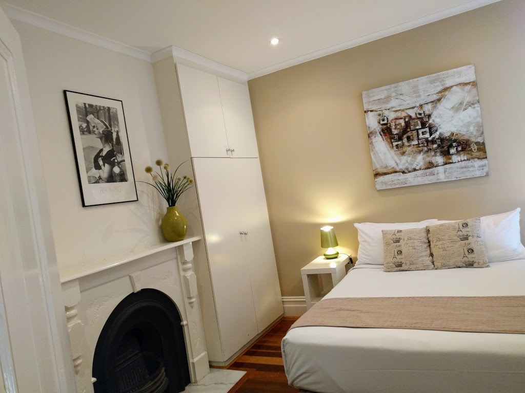 Birches Townhouse | 167 Simpson St, East Melbourne VIC 3002, Australia | Phone: (03) 9417 2344