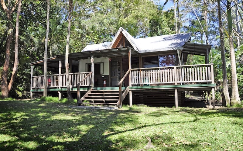 Arts Factory Lodge | travel agency | 1 Skinners Shoot Rd, Byron Bay NSW 2481, Australia | 0266857709 OR +61 2 6685 7709