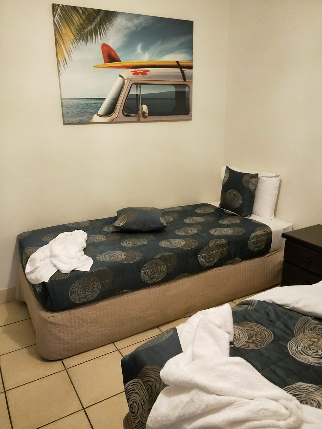 Bilinga Beach Motel | lodging | 281 Golden Four Dr, Bilinga QLD 4225, Australia | 0755341241 OR +61 7 5534 1241
