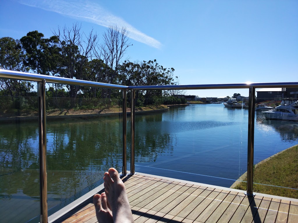 Gippsland Lakehouse | lodging | 9 The Inlet, Paynesville VIC 3880, Australia | 0351560432 OR +61 3 5156 0432