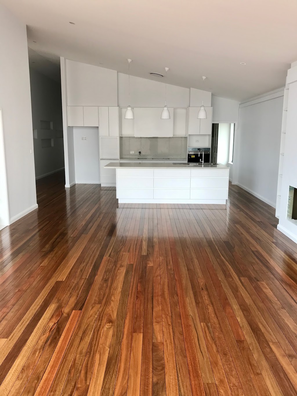 Local Floorsanding | 6 Mandalay Dr, Griffith NSW 2680, Australia | Phone: 0438 802 250