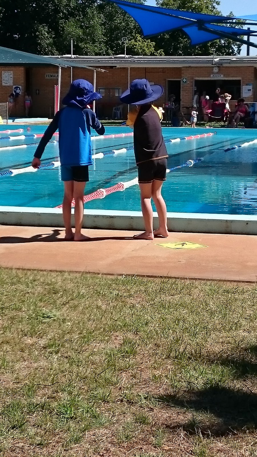 Lancefield Memorial Swimming Pool |  | Chauncey St, Lancefield VIC 3435, Australia | 0354291546 OR +61 3 5429 1546