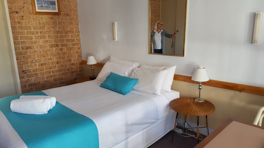 Huskisson Beach Motel | 9 Hawke St, Huskisson NSW 2540, Australia | Phone: (02) 4441 6387