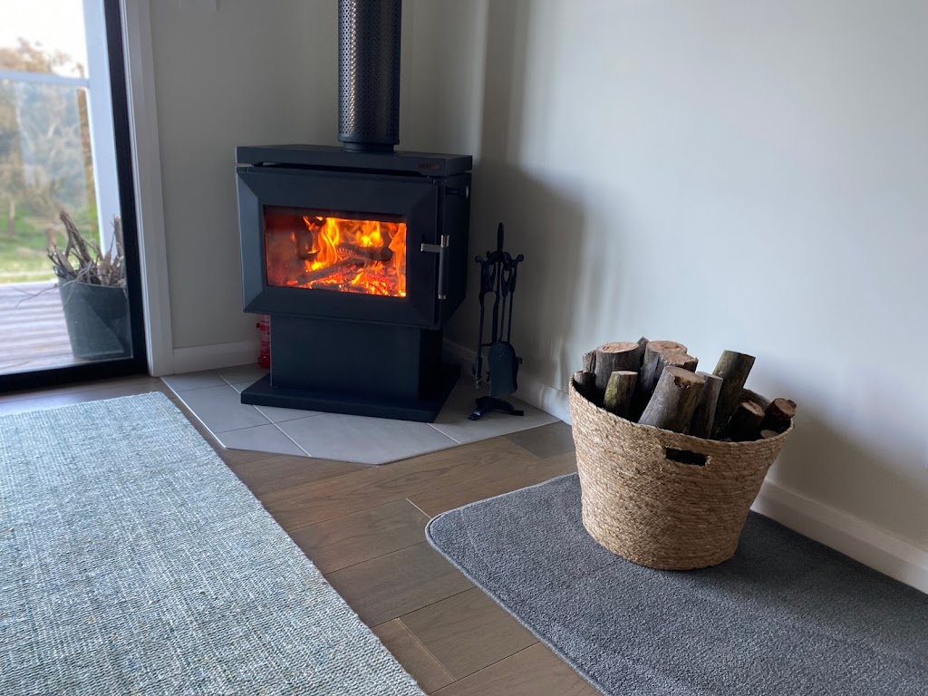 Aurora Guesthouse | 167 Carbine Rd, Forest Reefs NSW 2798, Australia | Phone: 0407 262 494