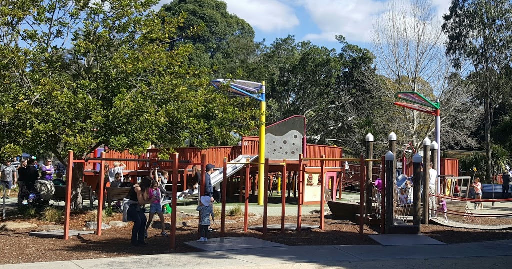 The Lake Macquarie Variety Playground | park | 19 Park Rd, Speers Point NSW 2284, Australia | 0249210333 OR +61 2 4921 0333