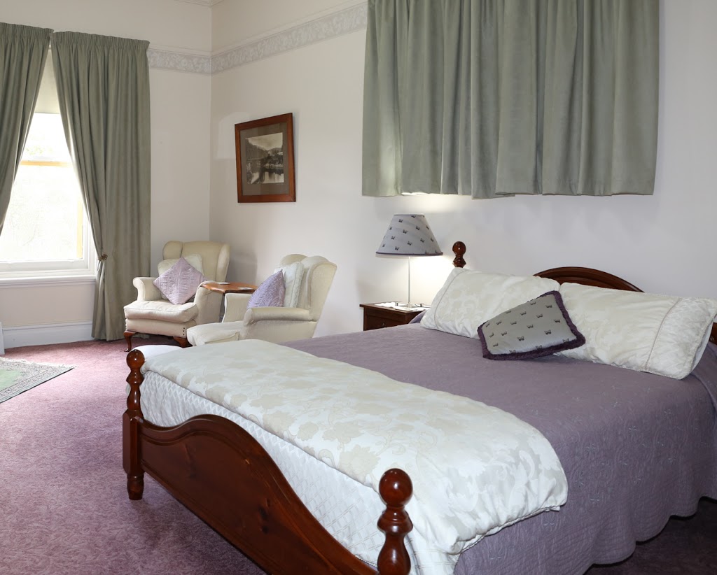 Penghana Bed and Breakfast | lodging | 32 Esplanade, Queenstown TAS 7467, Australia | 0364712560 OR +61 3 6471 2560