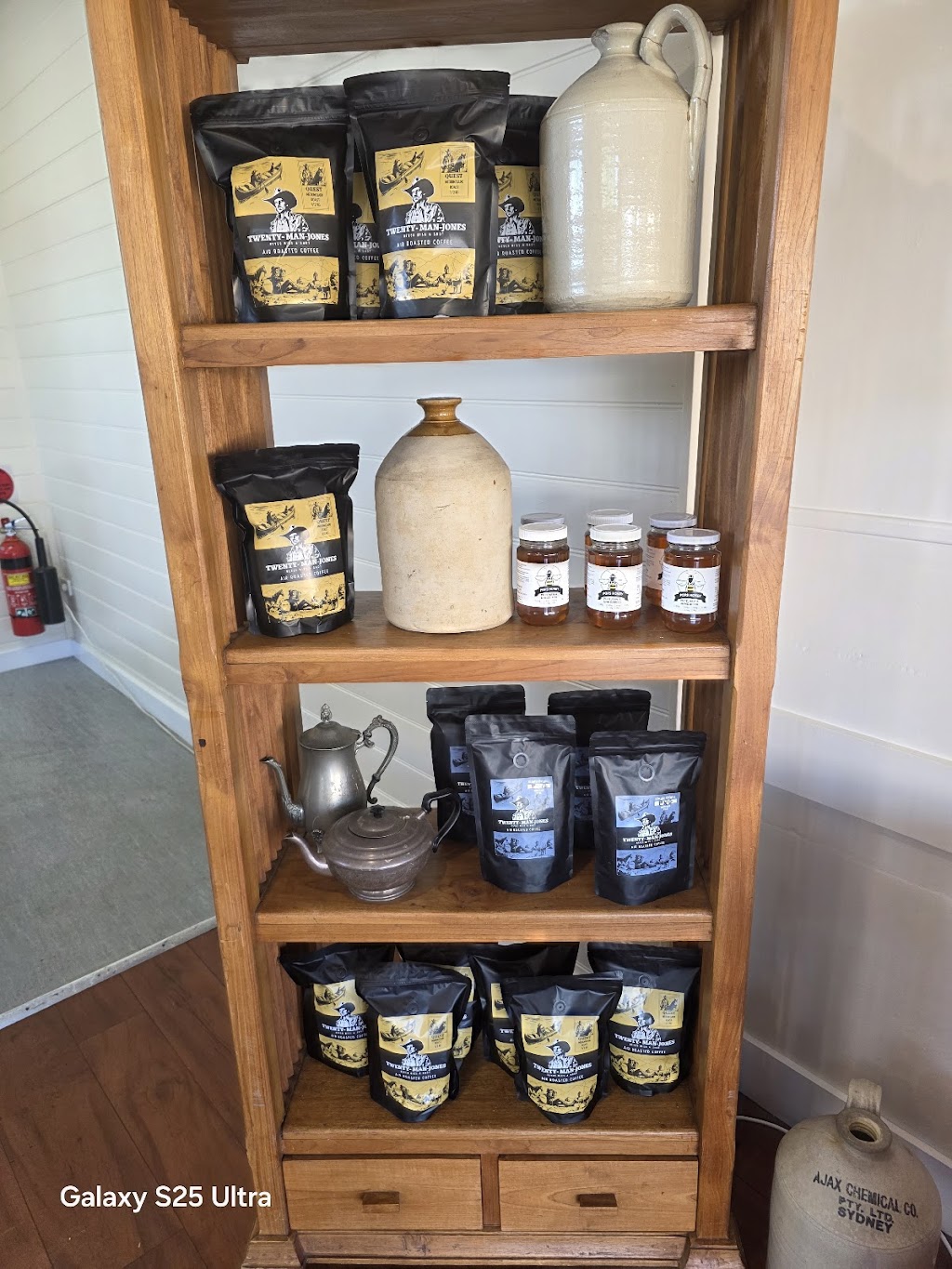 THE TRADING POST CAFE | 787 Pacific Hwy, Belmont South NSW 2280, Australia | Phone: (02) 4017 2522