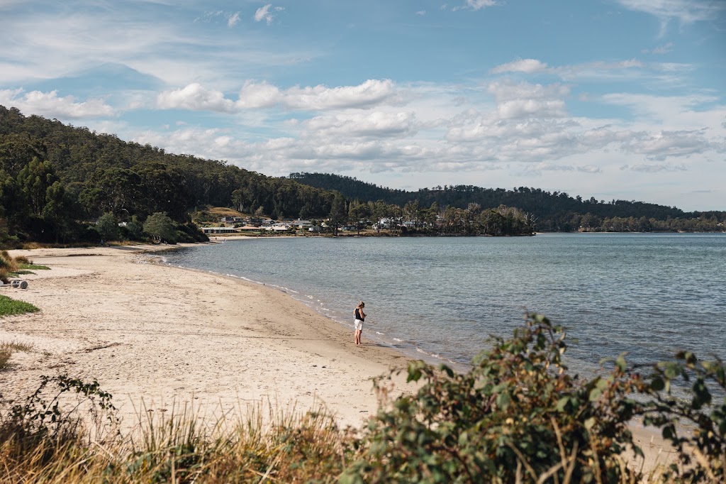 Bay View Retreats | 21 Bay View Rd, Dover TAS 7117, Australia | Phone: 0486 045 888