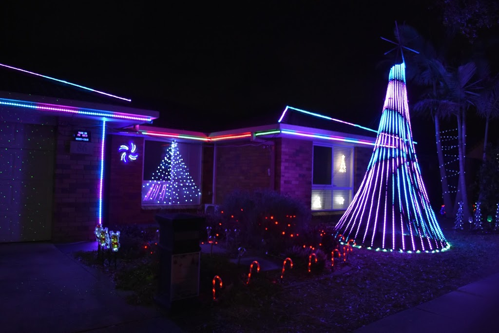 College way Christmas lights | store | 86 College Way, Boondall QLD 4034, Australia