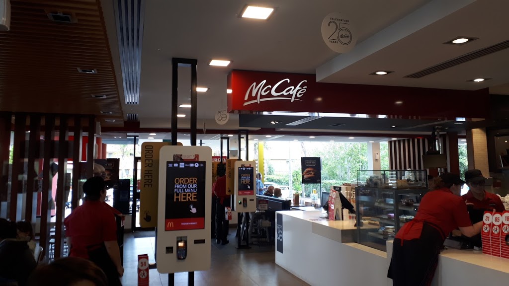 McDonalds Raymond Terrace | cafe | William Bailey St, Raymond Terrace NSW 2324, Australia | 0249831900 OR +61 2 4983 1900
