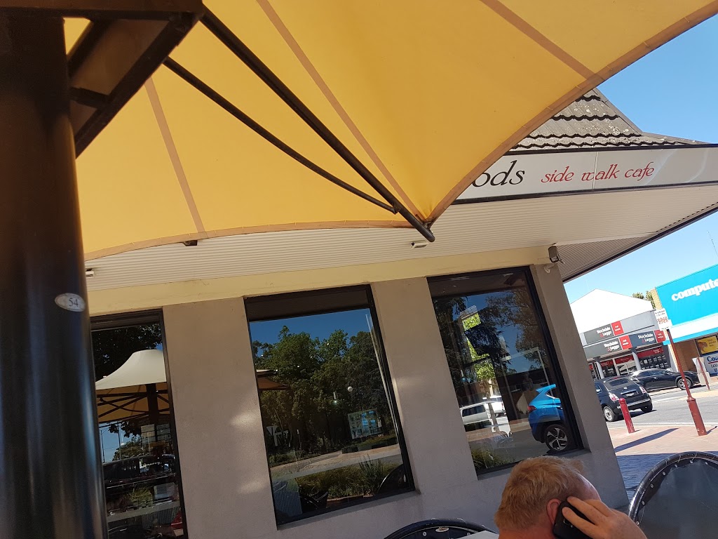 Hollywoods Wangaratta | restaurant | 1-3 Murphy St, Wangaratta VIC 3677, Australia | 0357219877 OR +61 3 5721 9877