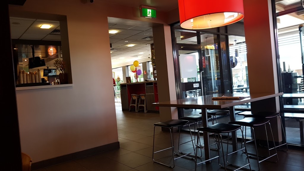 McDonalds Yarraville II | meal takeaway | 162 Somerville Rd, Yarraville VIC 3013, Australia | 0393148606 OR +61 3 9314 8606
