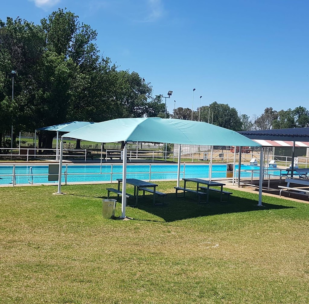 The Y NSW Cumnock Swimming Pool |  | 8 McLaughlan St, Cumnock NSW 2867, Australia | 0296876233 OR +61 2 9687 6233