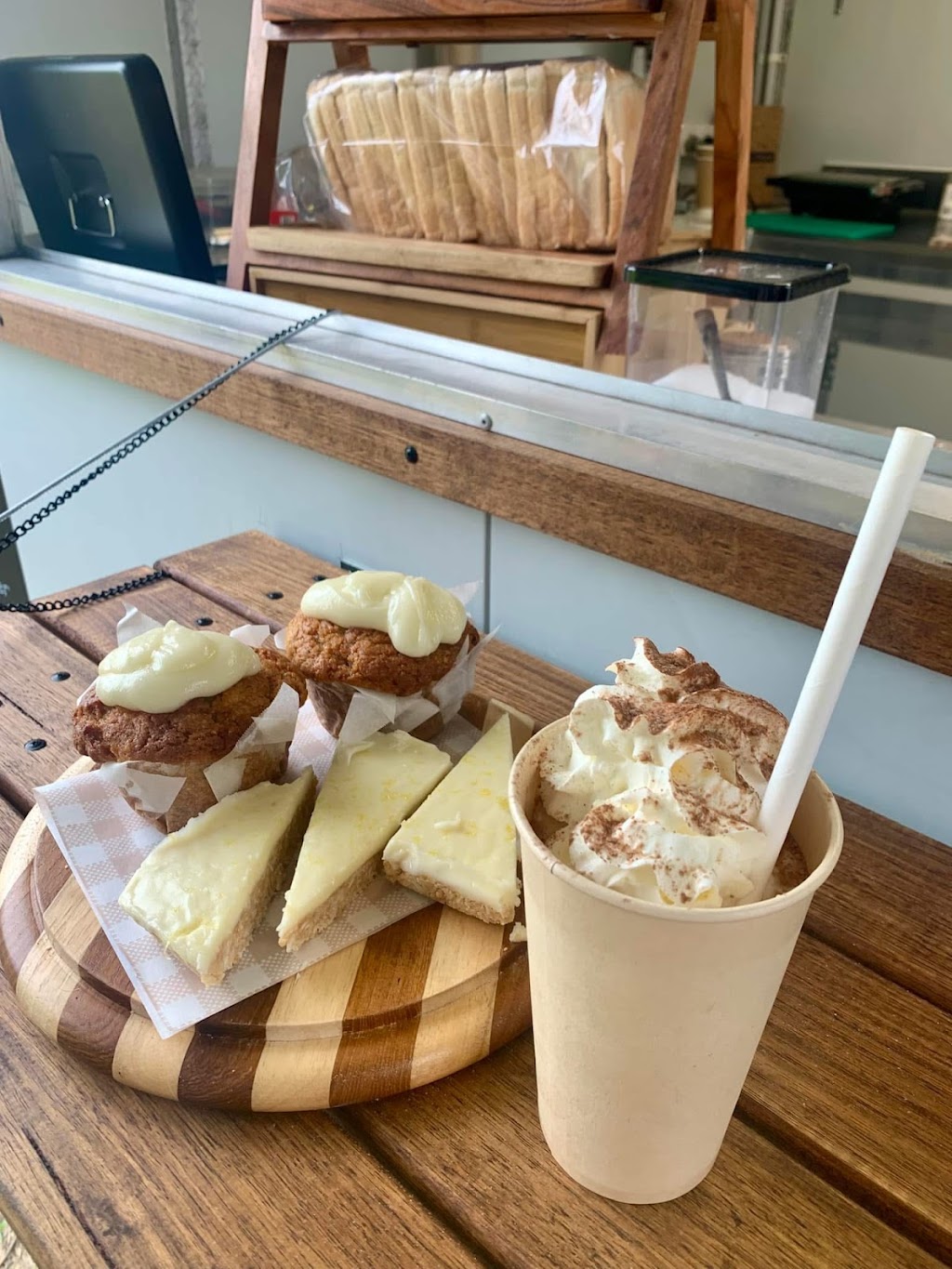 The Hitch Rail | Duffy St, Swan Reach VIC 3903, Australia | Phone: 0457 771 644