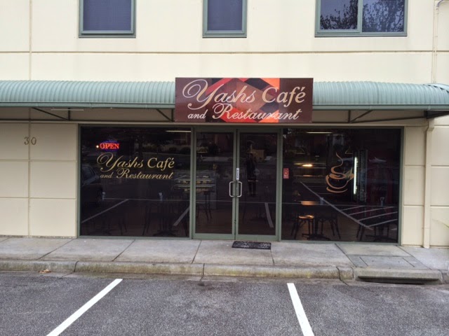 Yashs Cafe & Restaurant | restaurant | 3/30 Edina Rd, Ferntree Gully VIC 3156, Australia | 0387367066 OR +61 3 8736 7066