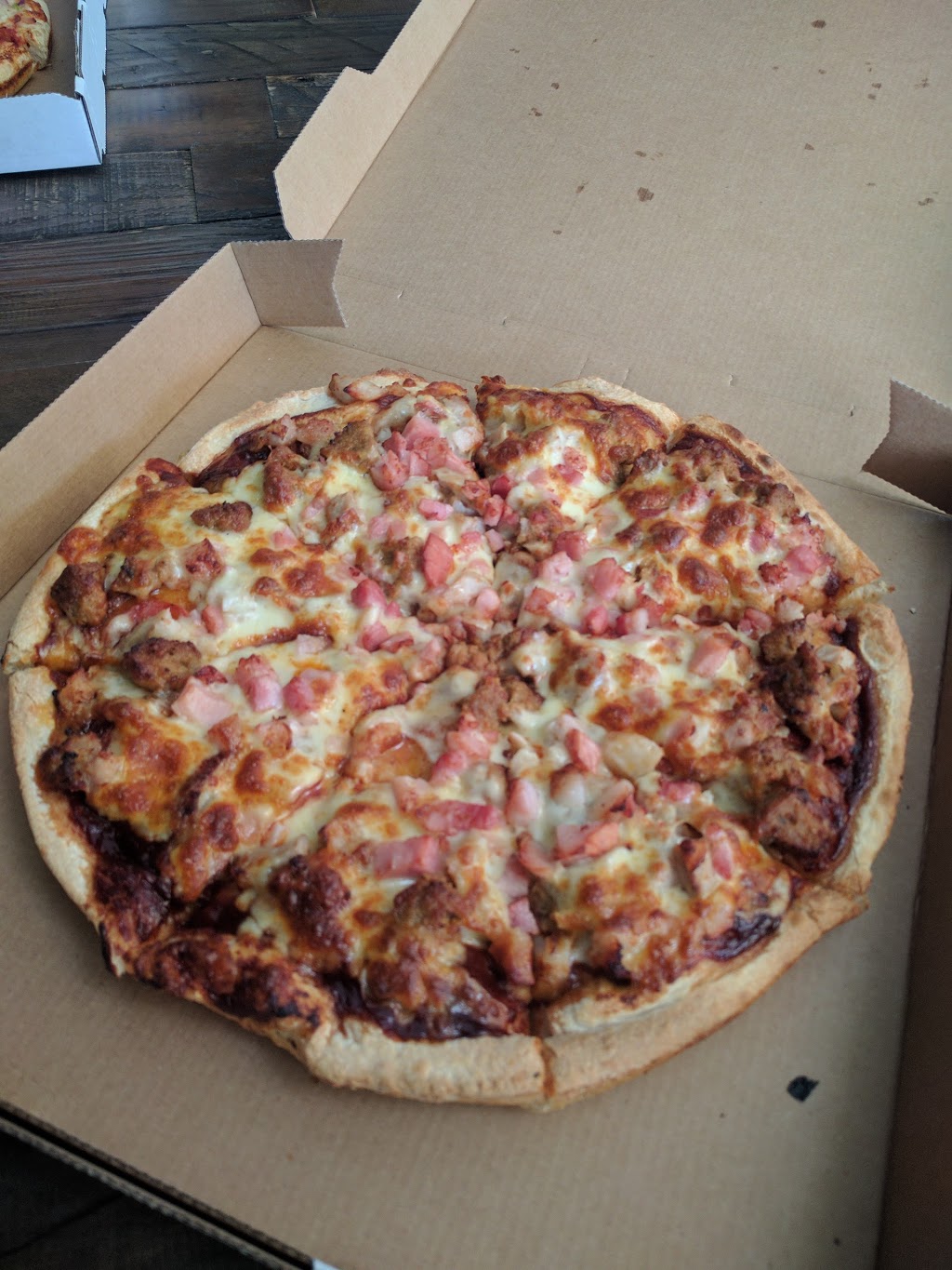 Arnolds Ribs Pizza | 3/146 Reed St N, Greenway ACT 2900, Australia | Phone: (02) 6293 2111