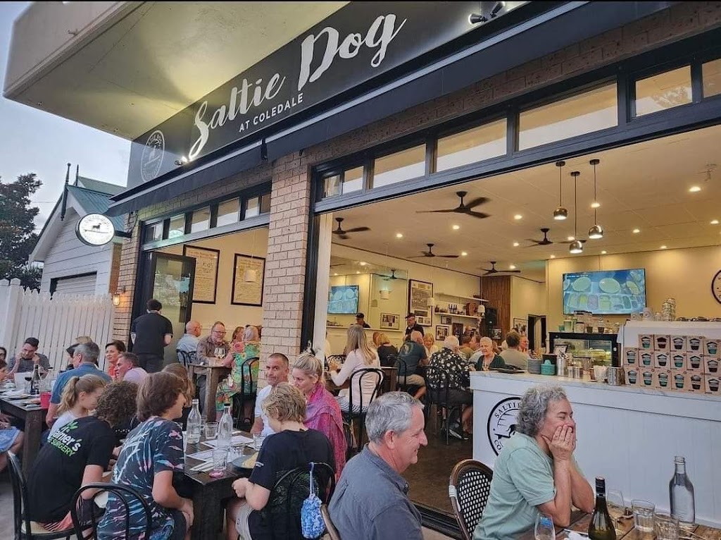 Saltie Dog Coffee & Crepes | 748 Lawrence Hargrave Dr, Coledale NSW 2515, Australia | Phone: 0477 227 534