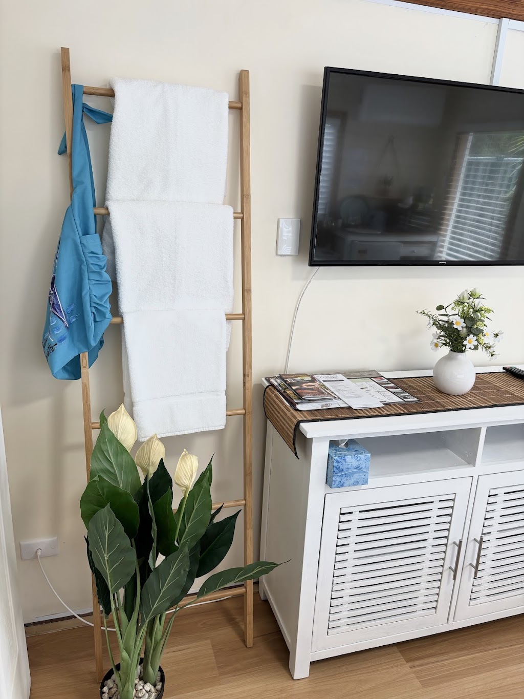 Stonez Boutique Accommodation | 46 Talbot Rd, Clunes VIC 3370, Australia | Phone: 0407 502 193